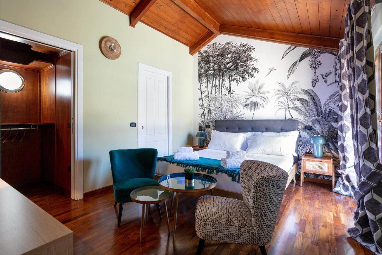 Pavean Suites Frattaminore Exterior photo